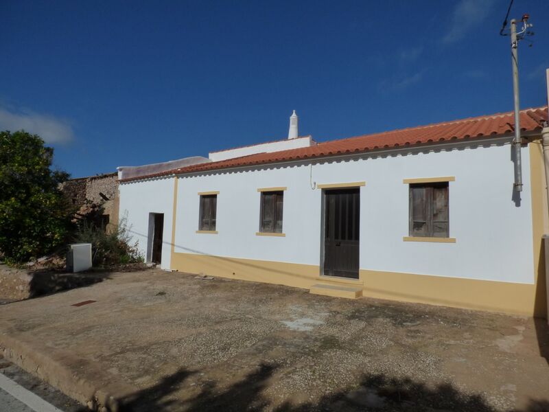 Casa V3 Geminada para renovar São Bartolomeu de Messines Silves - bonitas vistas