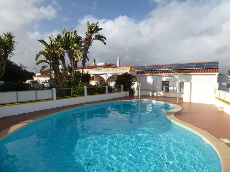 Casa Geminada V4 Arrancada Silves - piscina, bbq, jardim, rega automática, ar condicionado, arrecadação, garagem, painel solar, terraço, lareira