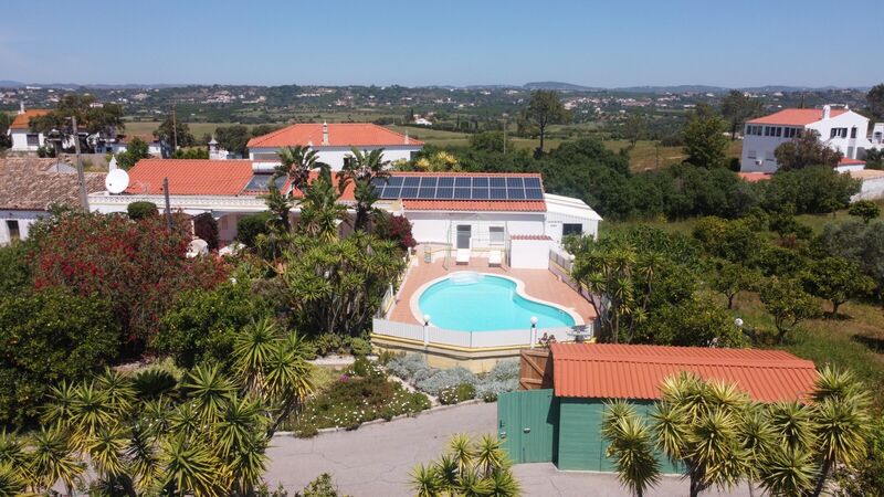 House Semidetached 4 bedrooms Arrancada Silves - swimming pool, barbecue, garden, automatic irrigation system, air conditioning, store room, garage, solar panel, terrace, fireplace