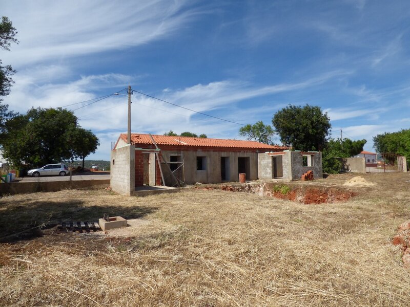 Moradia V3 Térrea em construção Messines São Bartolomeu de Messines Silves - jardim, bbq, piscina