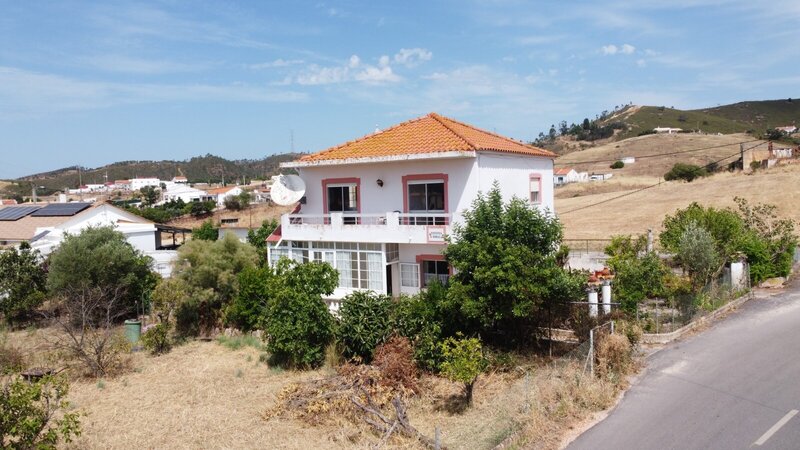 Maison V4+1 Santo Estêvão Silves - garage