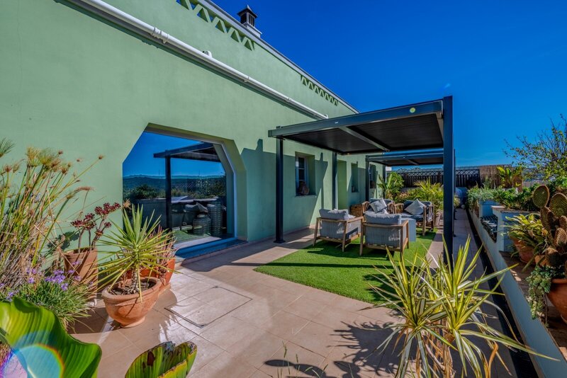 Maison V2 Rénovée Silves - cheminée, équipé, terrasse, panneaux solaires, climatisation, piscine