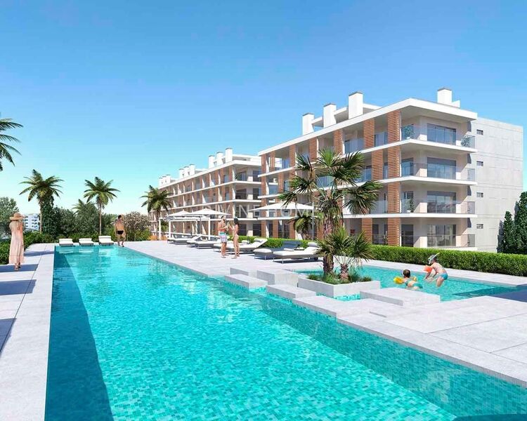 Apartment 3 bedrooms Luxury in the center Albufeira - terrace, playground, thermal insulation, gated community, equipped, quiet area, air conditioning, gardens, swimming pool, double glazing, balcony, balconies
