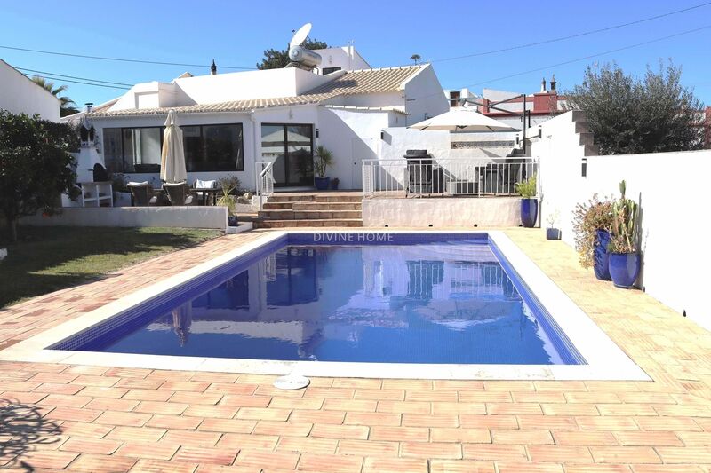 Para venda Moradia V3 Renovada São Brás de Alportel - jardim, bbq, piscina, terraço