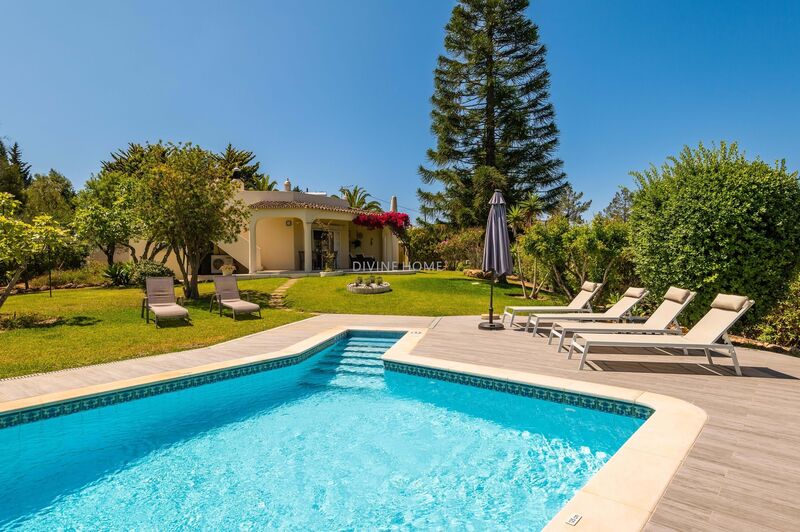 жилой дом отдельная V3 Carvoeiro Lagoa (Algarve) - бассейн, сад, гараж, система кондиционирования