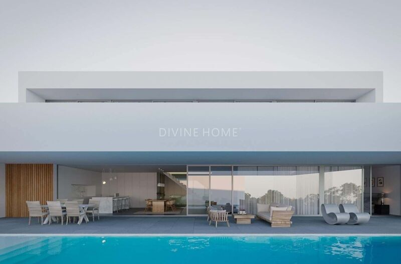 жилой дом V5 Albufeira - гараж, бассейн, звукоизоляция, солнечные панели