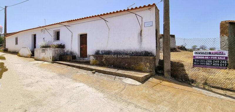 Casa V4 São Miguel do Pinheiro, São Pedro de Solis e São Sebastião dos Carros Mértola