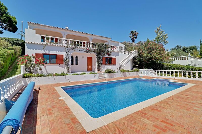 Moradia V3 São Brás de Alportel para vender - piscina