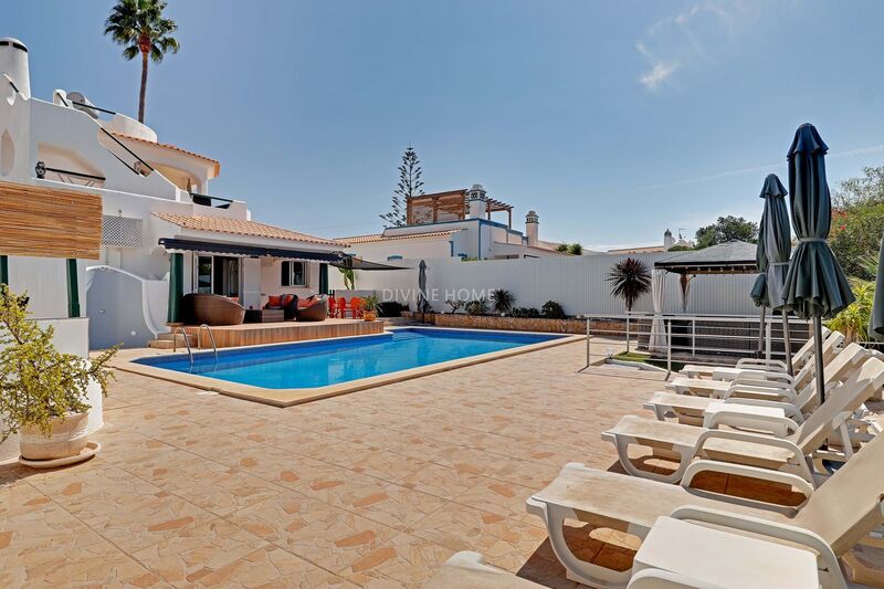 Casa V3 Albufeira - garagem, terraço, piscina, bbq