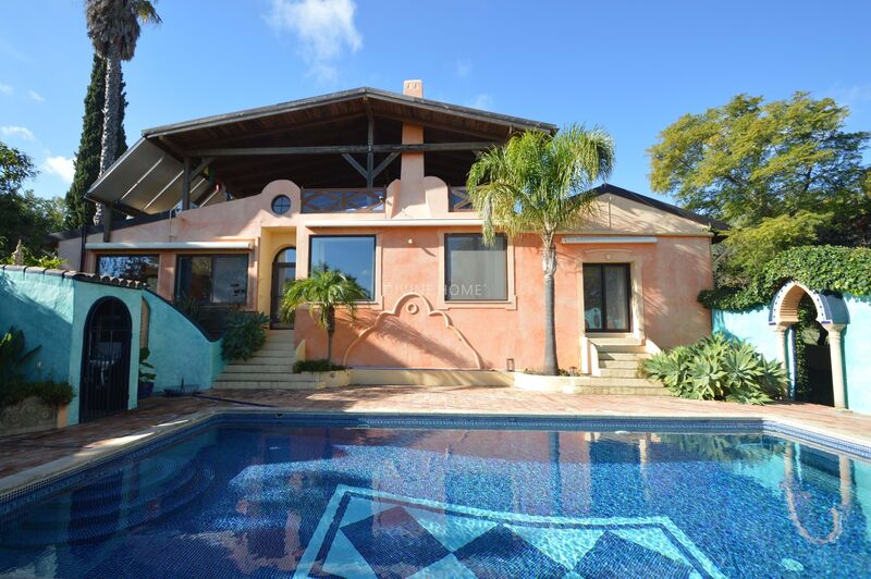 Moradia V4 Loulé - jardins, lareira, piscina, garagem, terraço