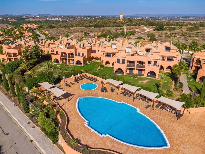 Apartment 2 bedrooms Luxury in the center Alcantarilha Silves - gardens, double glazing, swimming pool, balconies, air conditioning, store room, terraces, balcony, radiant floor, terrace