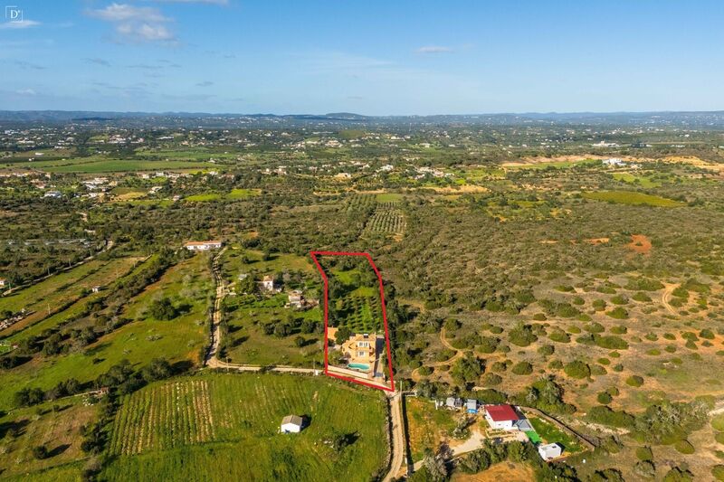 House well located V4 Pera Pêra Silves - quiet area, terrace, terraces, barbecue, balconies, fireplace, swimming pool, balcony, garage, gardens, garden, air conditioning, solar panels