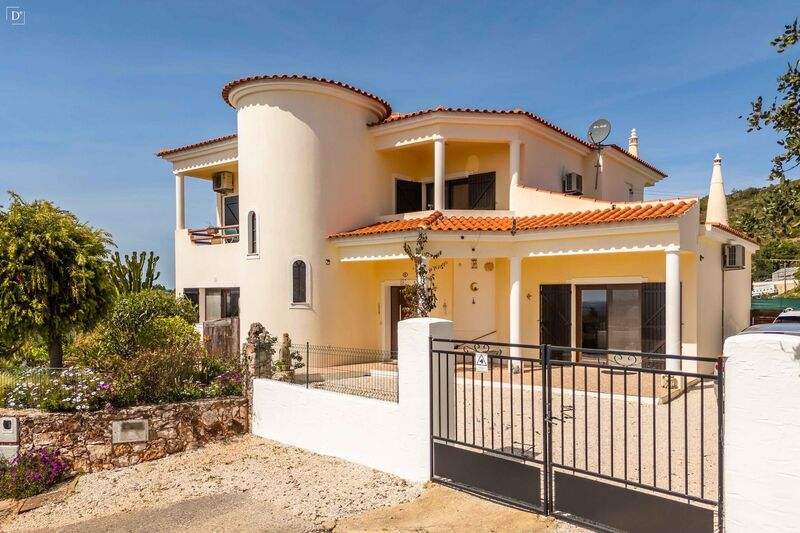 Moradia Renovada V4 Loulé - piscina, ar condicionado, varanda, lareira