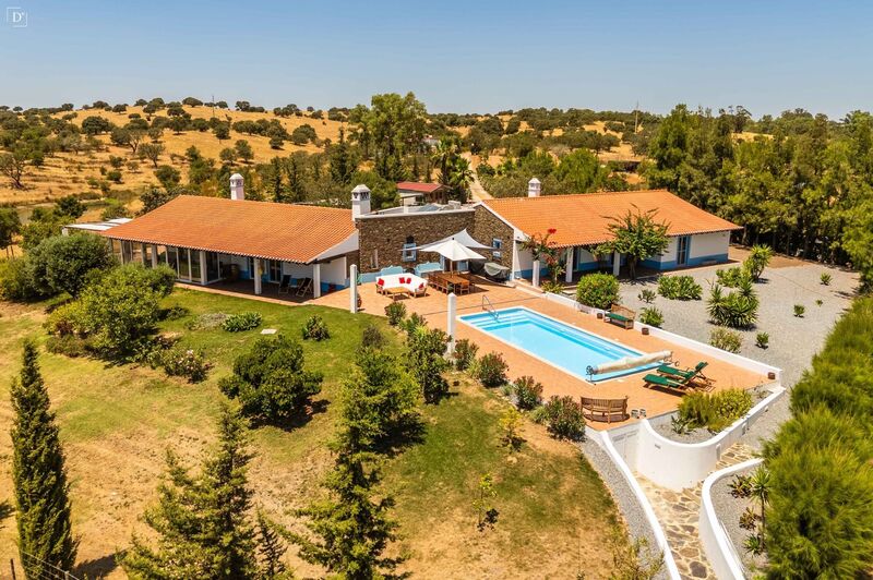 Casa V3 Moderna Santana de Cambas Mértola - piscina, painéis solares, jardim, lareira, terraço