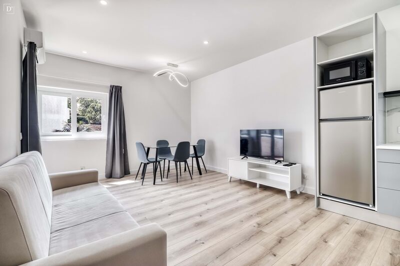 Apartment T2 Renovated Albufeira - equipped, double glazing, balcony, air conditioning, gardens