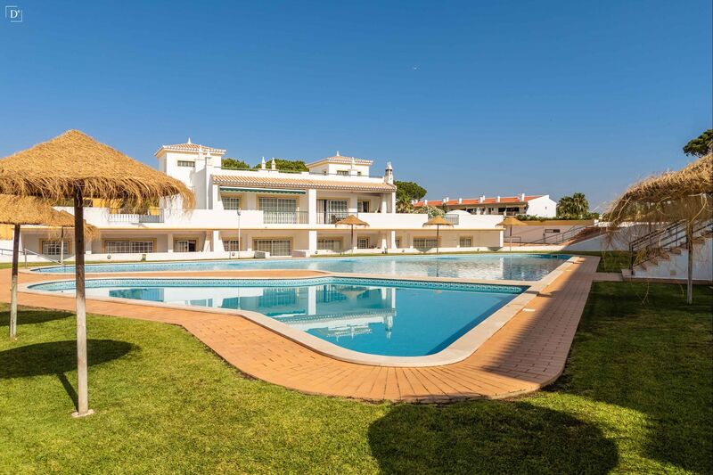 Apartment Modern T2 Vilamoura Quarteira Loulé - swimming pool, store room, air conditioning, garage, terrace