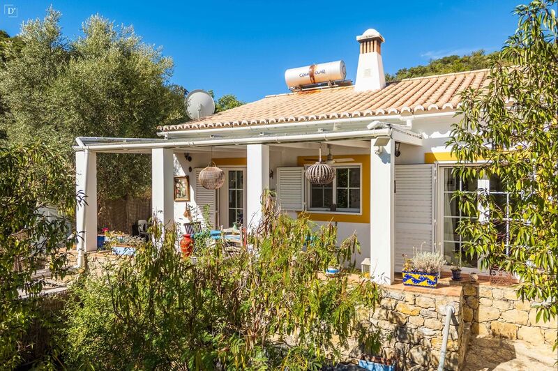 House 2 bedrooms Tavira - air conditioning, garden, store room, tiled stove