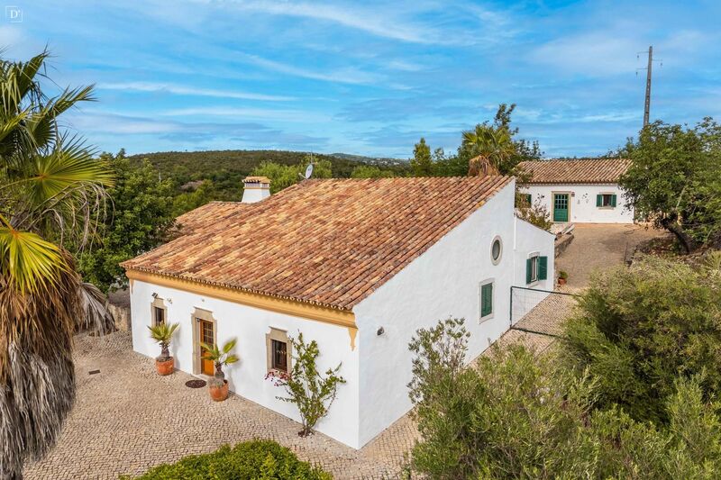 Casa Rústica V4 São Brás de Alportel - lareira, piscina, churrasqueira