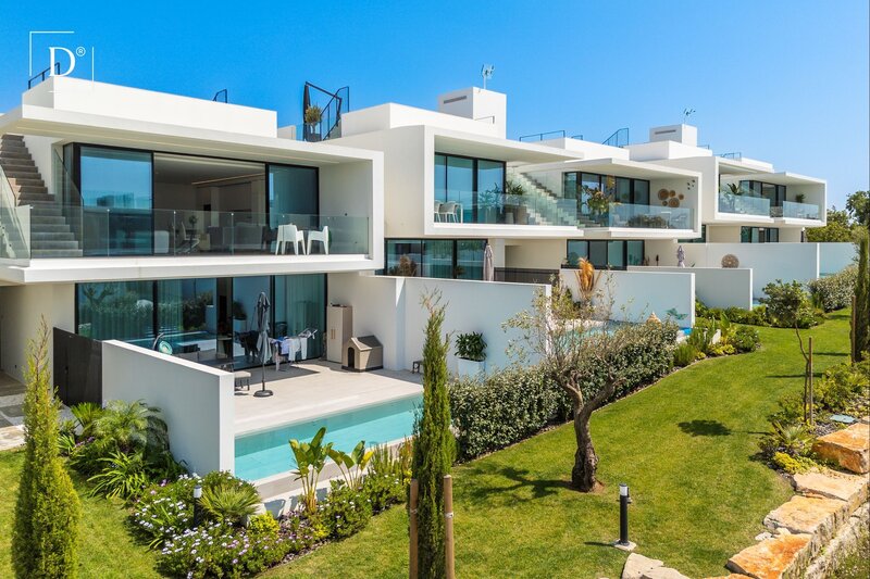 Apartment 2 bedrooms Luxury in the center Albufeira e Olhos de Água - sea view, thermal insulation, radiant floor, swimming pool, equipped, lots of natural light, air conditioning, garage, terrace, double glazing