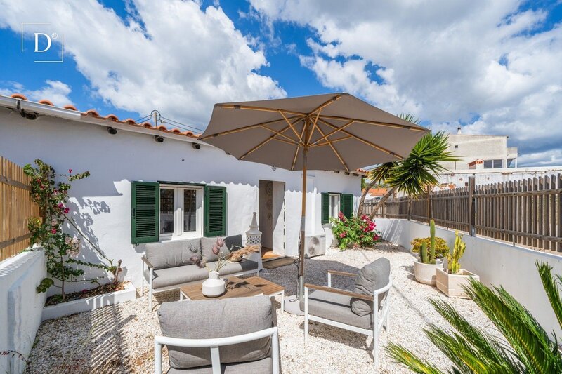 House 2 bedrooms Renovated Alte Loulé - store room, double glazing, swimming pool, air conditioning, equipped, garden, barbecue