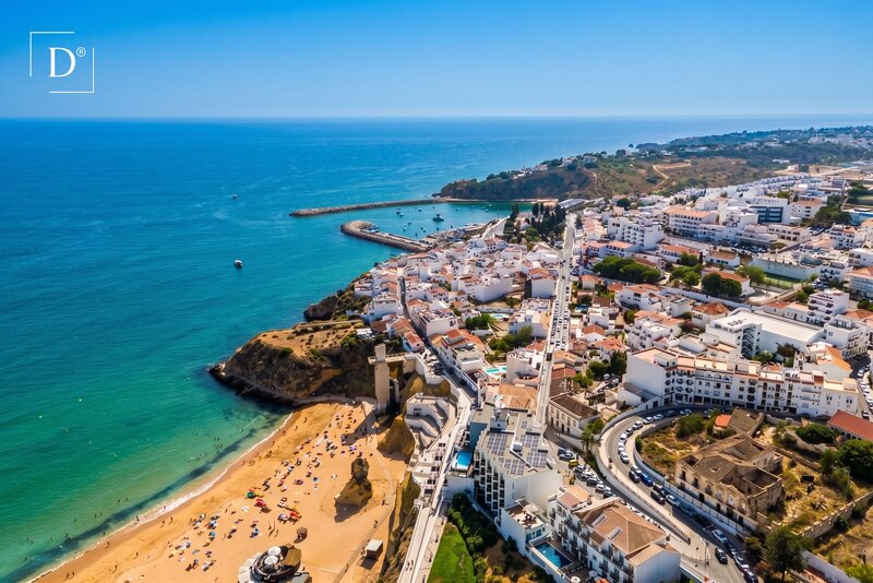 Casa Moderna V2 Albufeira e Olhos de Água - vidros duplos