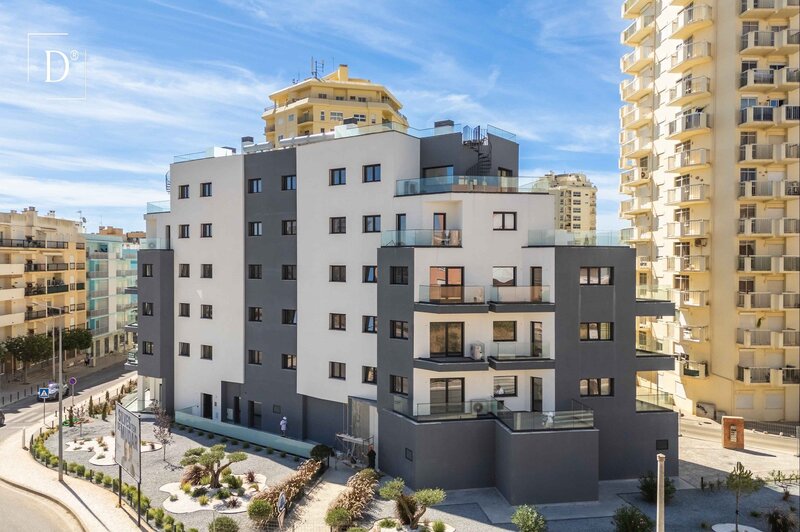 Apartment new 4 bedrooms Armação de Pêra Silves - thermal insulation, double glazing, balconies, air conditioning