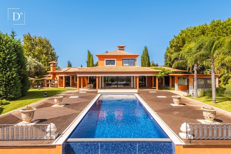 Moradia V5 Boliqueime Loulé - piscina, terraços, garagem, jardins, lareira