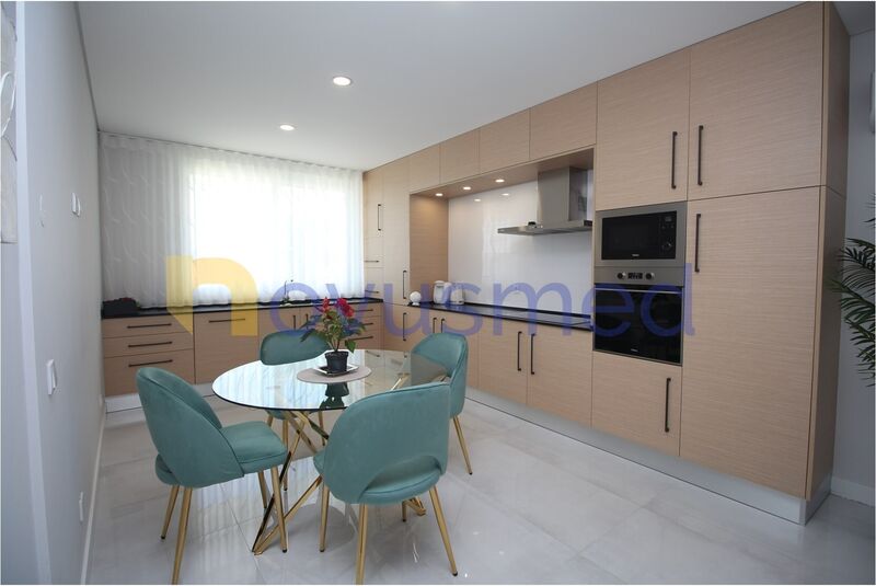 жилой дом современная V3 Ferreiras Albufeira - терраса, сад
