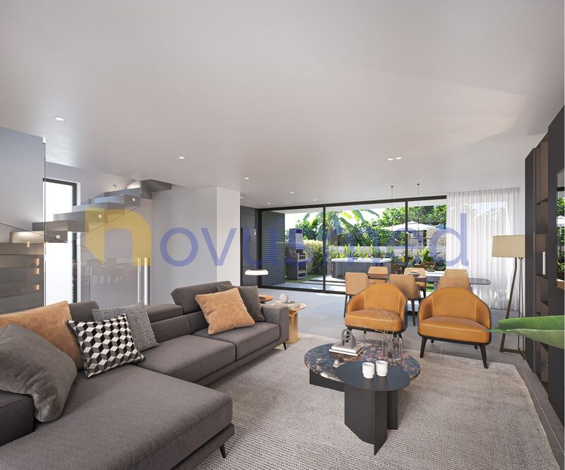House Modern townhouse V3 Mosqueira Albufeira - garage, air conditioning, fireplace, central heating, terrace, barbecue, automatic irrigation system, garden, acoustic insulation, solar panels