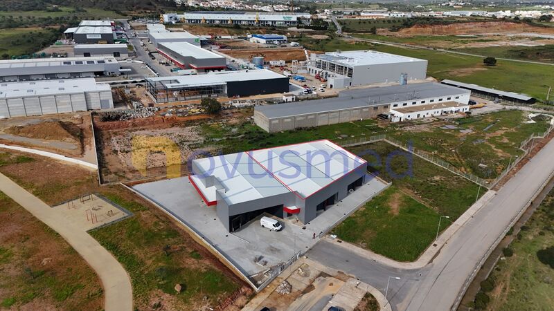 склад новые c 954.70m2 Vales do Algoz Silves