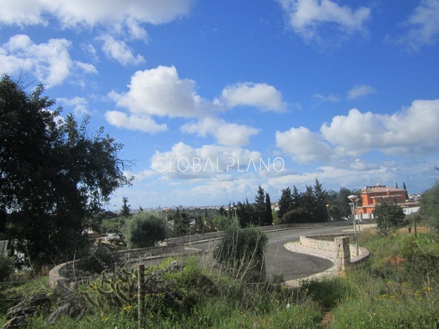 Land with 836sqm Portimão