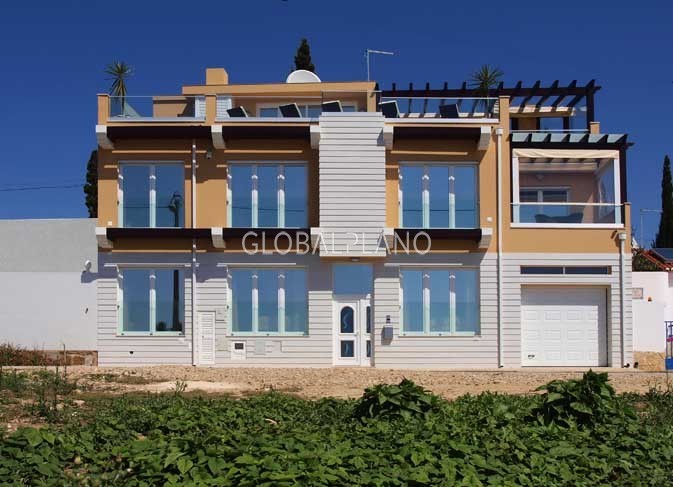 Moradia V4 Luz, Lagos - bbq, terraço