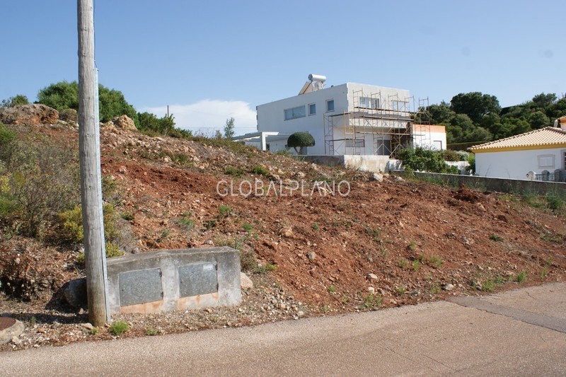 Terreno com projecto aprovado Monte Canelas Mexilhoeira Grande Portimão - garagem, viabilidade de construção
