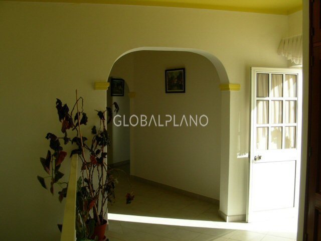 1000013727_house-to-sell-good-price-excellent-location-alvor-algarve.jpg