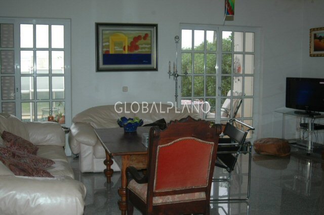 1000013727_house-villa-for-sale-in-montes-de-alvor-with-big-garden-covered-pool-quiet-location.jpg