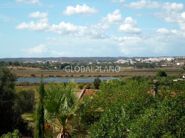 1000013727_villa-for-sale-alvor-excellent-location-good-price-algarve.jpg