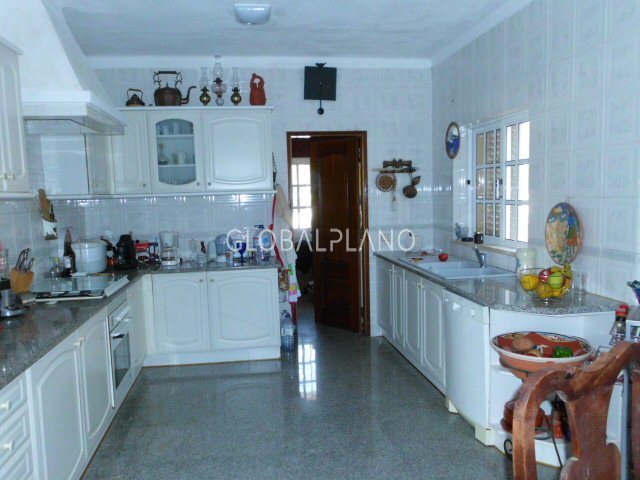 1000013727_villa-for-sale-montes-de-alvor-ria-de-alvor-aerodrome-countryside.jpg