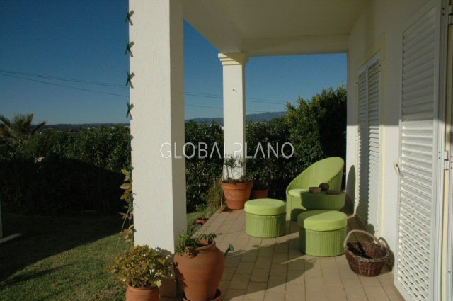 1000013727_villa-sell-montes-de-alvor-front-porch.jpg