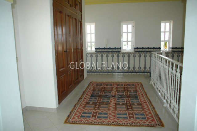 1000013727_villa-sell-montes-de-alvor-terrace-hall-1st-floor.jpg