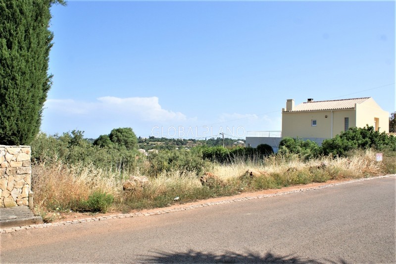 Terreno novo com 1073m2 Monte Canelas Mexilhoeira Grande Portimão - viabilidade de construção