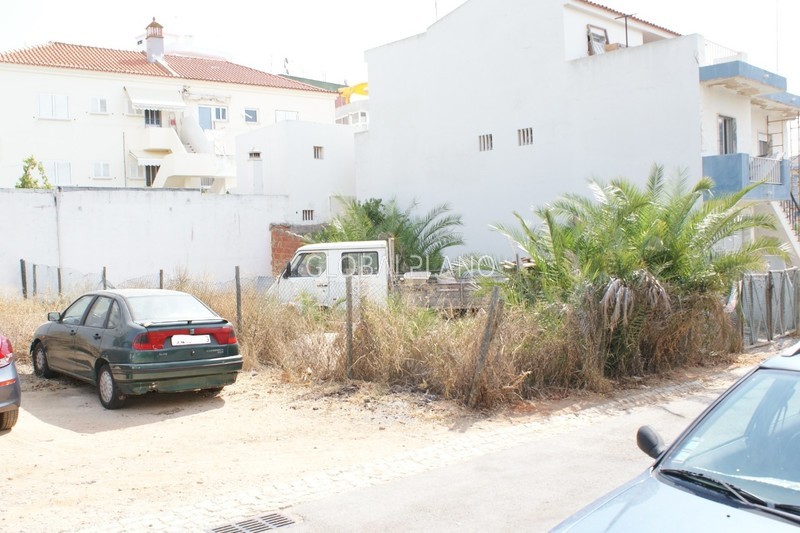 Plot with 120sqm Cardosas/Portimão - construction viability