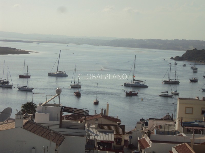 House in the center V4+1 Alvor Portimão - sea view, terrace, barbecue, terraces, balcony