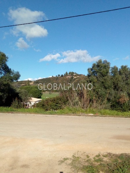 Lote de terreno plano Monte Canelas Mexilhoeira Grande Portimão - viabilidade de construção