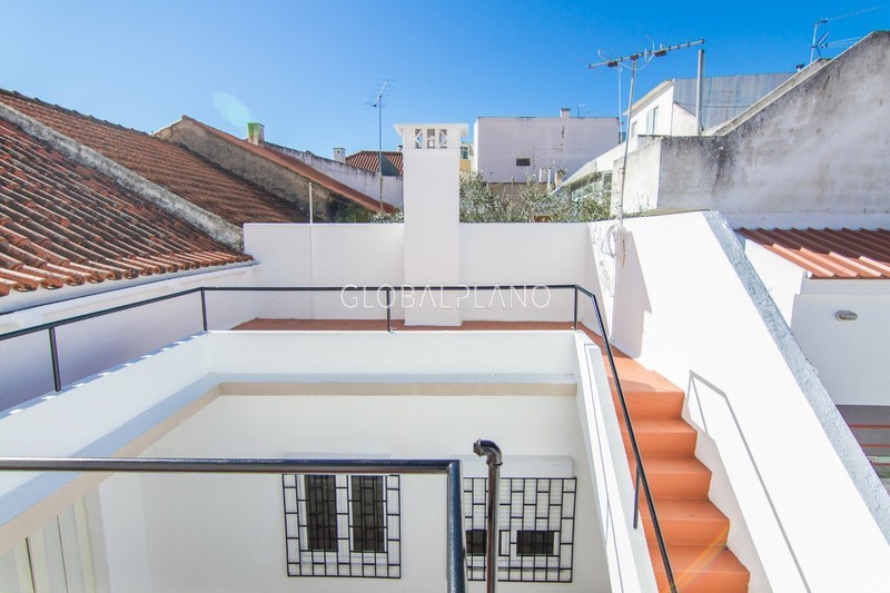 House V4 Refurbished in the center Centro de Portimão - store room, equipped, terrace