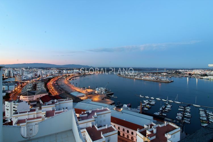 Apartment T1 Refurbished Portimão - fireplace, air conditioning, furnished