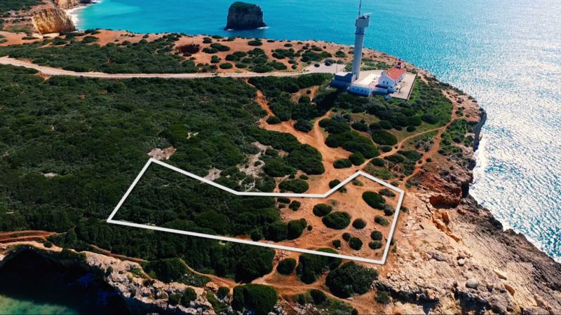 Lote de terreno Rústico com 2430m2 Ferragudo Lagoa (Algarve)