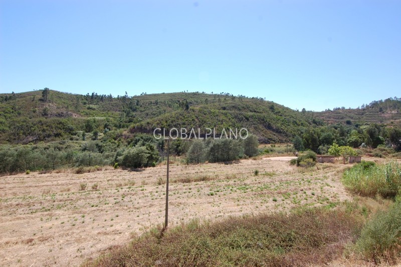 Farm V8 Carriçal / Mexilhoeira Grande Portimão - arable crop, water hole, garage, cork oaks, water, water hole