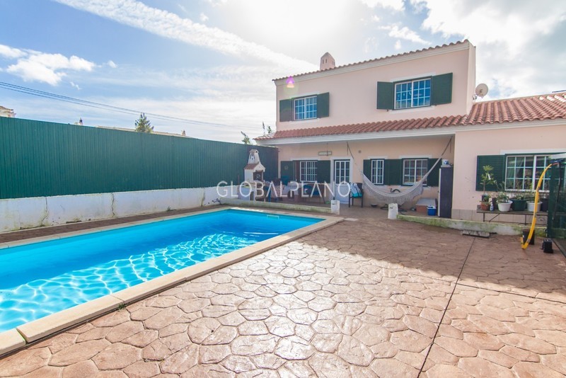 House 4 bedrooms Parchal Portimão - garden, backyard, balconies, balcony, garage, barbecue, fireplace