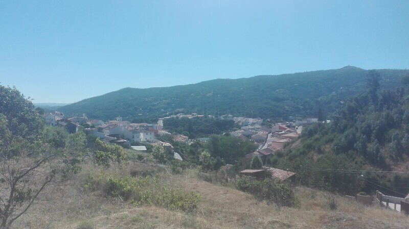 Terreno com 65m2 Pomar Velho/Monchique - água da rede, luz, árvores de fruto