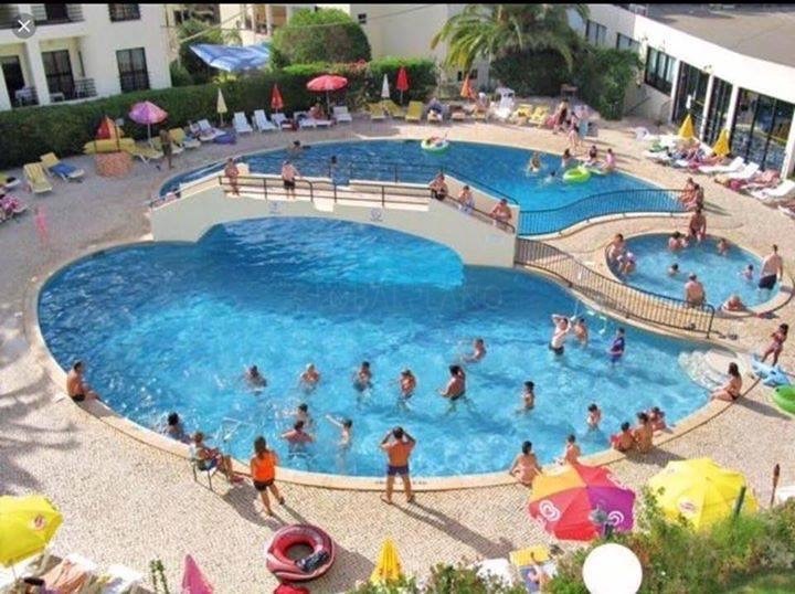 Apartamento Remodelado com vista mar T1+1 Alvor Férias/ Alvor Portimão - varandas, vista mar, piscina, ténis, cozinha equipada